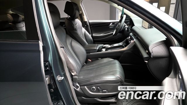 Genesis GV80 2020 — photo 11