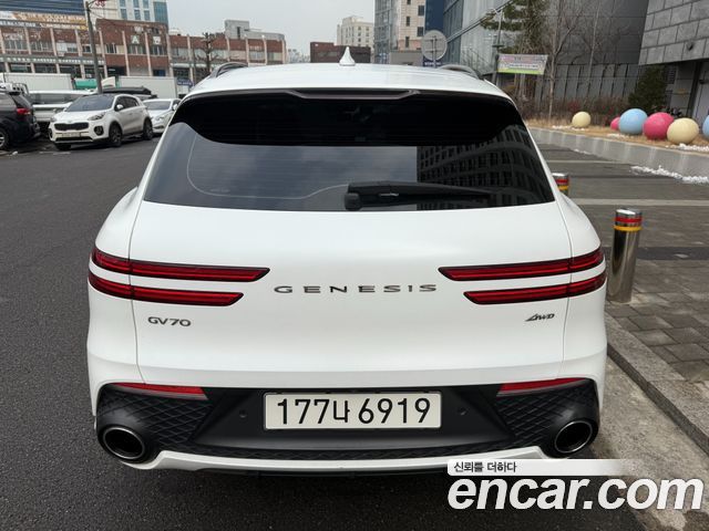 Genesis GV70 2022 — photo 4