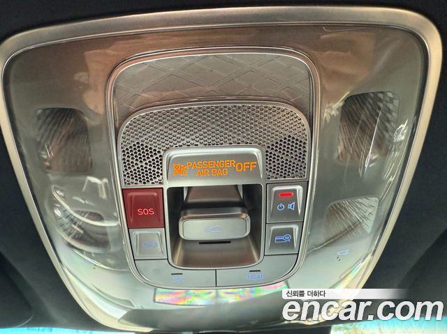 Genesis GV70 2022 — photo 13