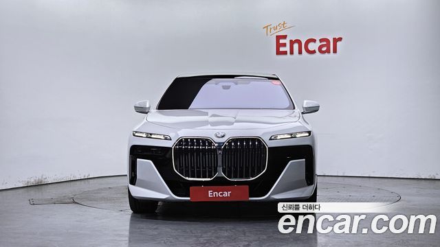 BMW 7-Series 2024 — photo 3