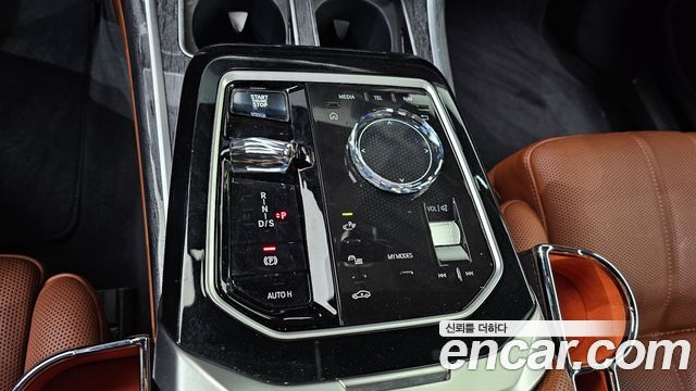 BMW 7-Series 2024 — photo 12
