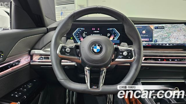BMW 7-Series 2024 — photo 20
