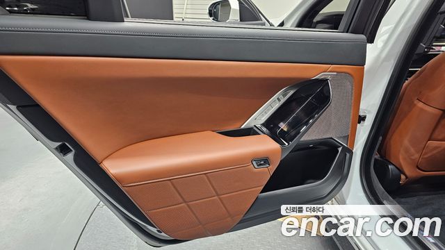 BMW 7-Series 2024 — photo 15
