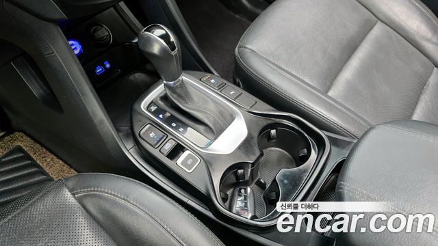 Hyundai Santafe 2017 — photo 9