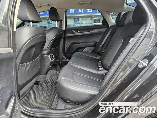 Kia K5 2021 — photo 17