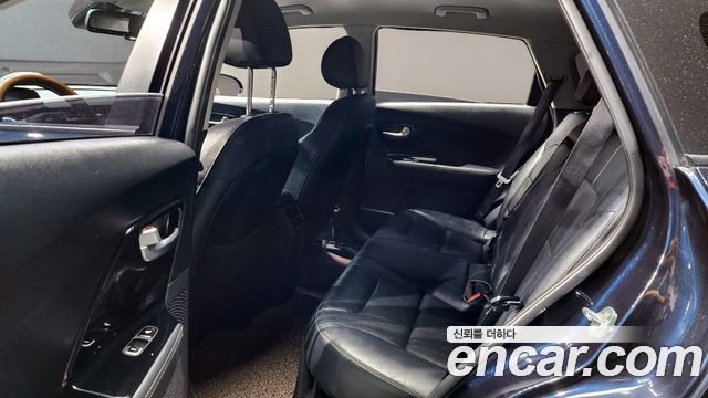 Kia Niro 2019 — photo 18