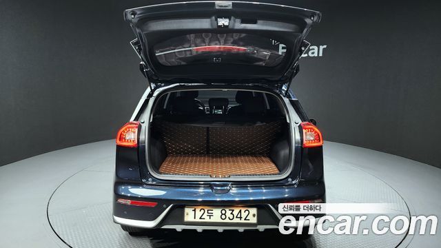 Kia Niro 2019 — photo 25