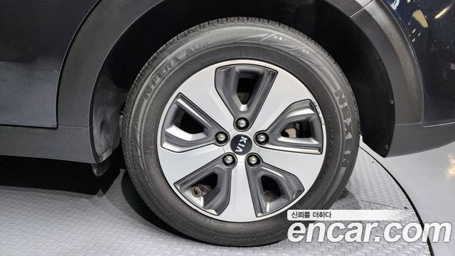 Kia Niro 2019 — photo 7