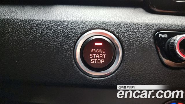 Kia Niro 2019 — photo 29