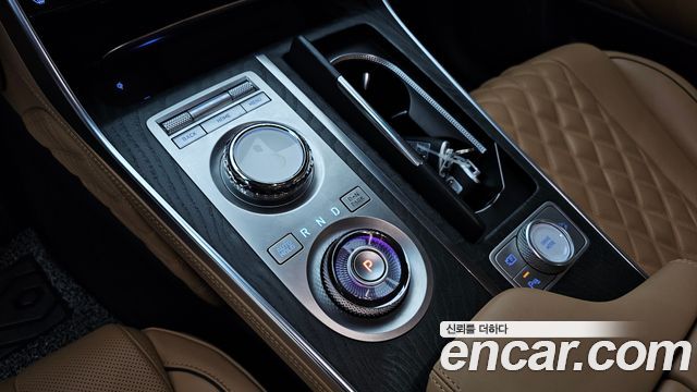 Genesis GV80 2023 — photo 12