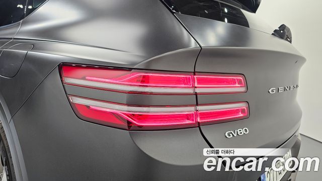 Genesis GV80 2023 — photo 9
