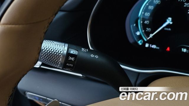 Genesis GV80 2023 — photo 30