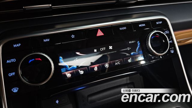 Genesis GV80 2023 — photo 31