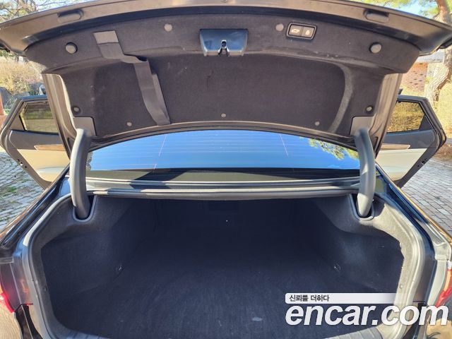 Kia K7 2017 — photo 9