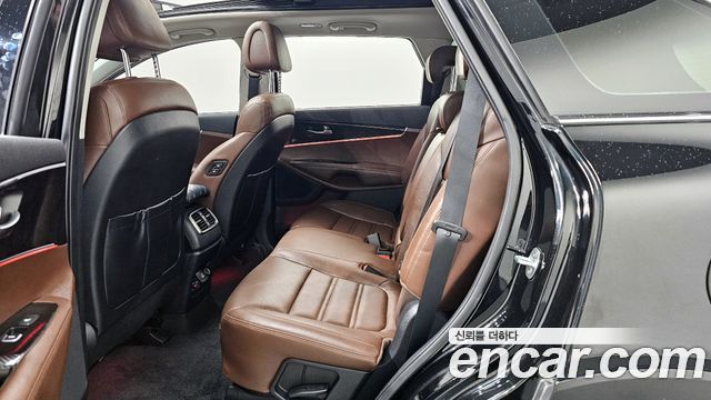 Kia Sorento 2016 — photo 17