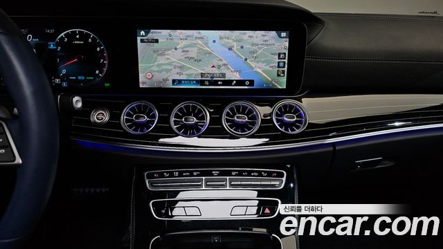 Mercedes-Benz CLS-Class 2022 — photo 20