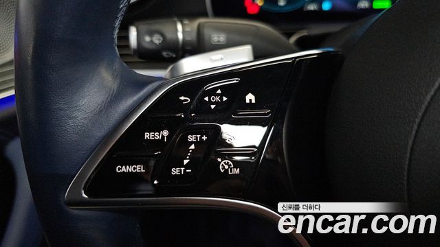 Mercedes-Benz CLS-Class 2022 — photo 22