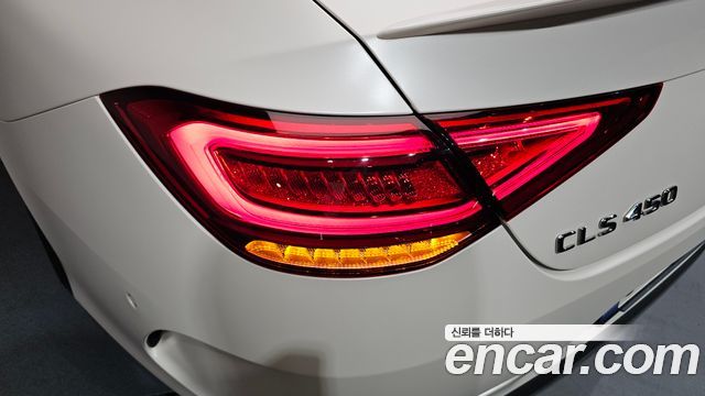 Mercedes-Benz CLS-Class 2022 — photo 9