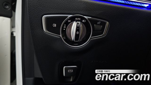 Mercedes-Benz CLS-Class 2022 — photo 28