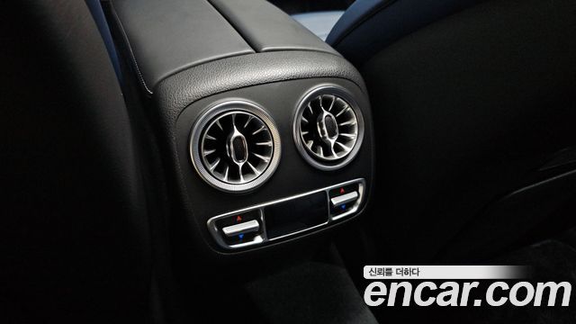 Mercedes-Benz CLS-Class 2022 — photo 30