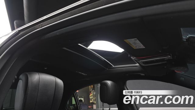 Mercedes-Benz S-Class 2022 — photo 27