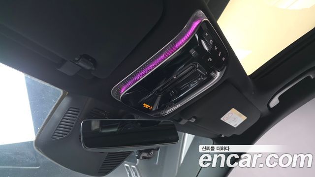 Mercedes-Benz S-Class 2022 — photo 32