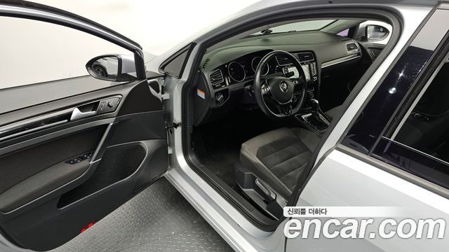 Volkswagen Golf 2015 — photo 10