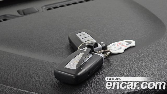 Hyundai AVANTE 2012 — photo 17