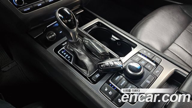Hyundai Genesis 2015 — photo 12