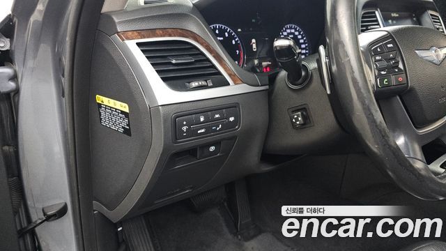 Hyundai Genesis 2015 — photo 19