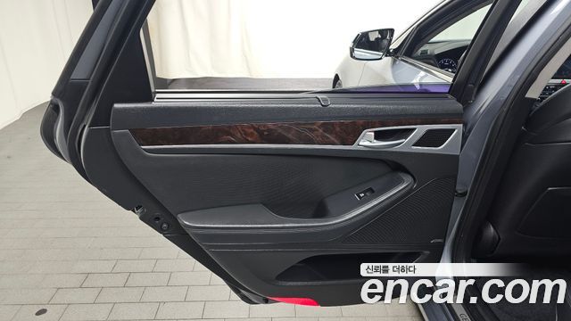 Hyundai Genesis 2015 — photo 15