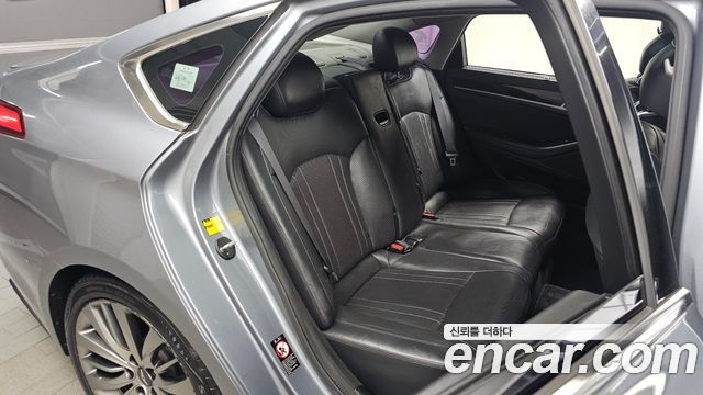 Hyundai Genesis 2015 — photo 16