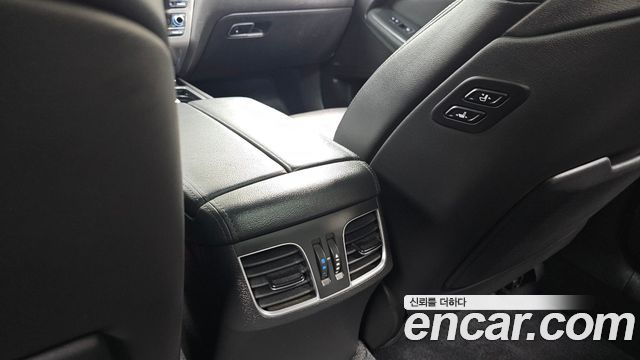 Hyundai Genesis 2015 — photo 34