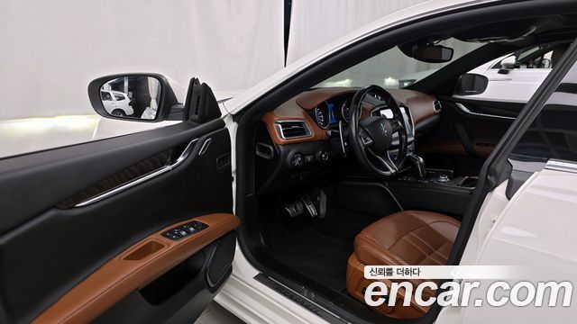 Maserati Ghibli 2020 — photo 10
