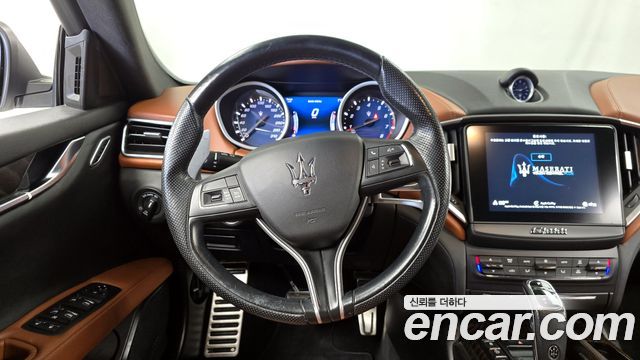 Maserati Ghibli 2020 — photo 13