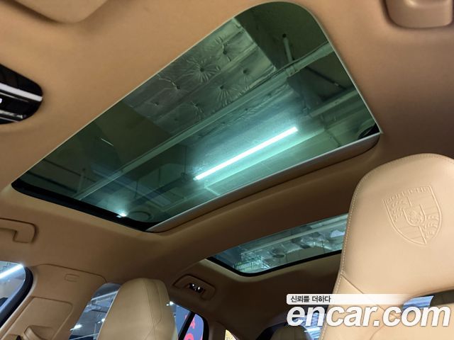 Porsche Panamera 2018 — photo 17