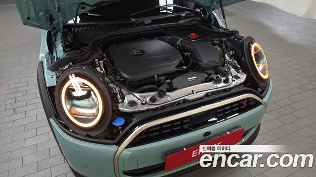 Mini Cooper 2025 — photo 6