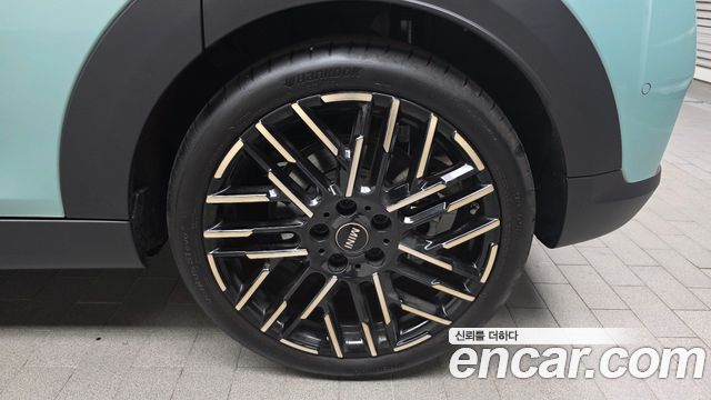 Mini Cooper 2025 — photo 7