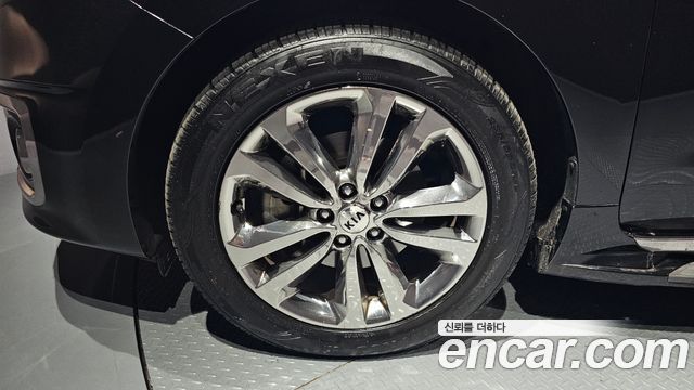 Kia Canival 2018 — photo 5
