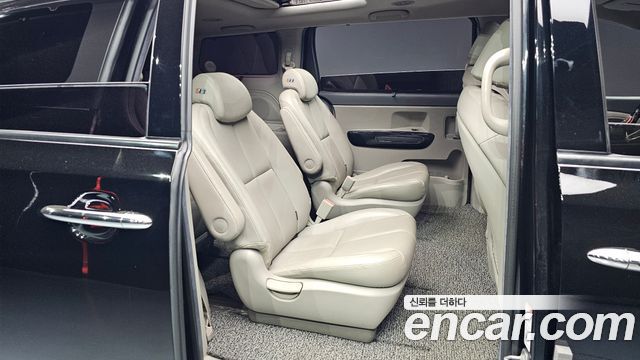 Kia Canival 2018 — photo 11