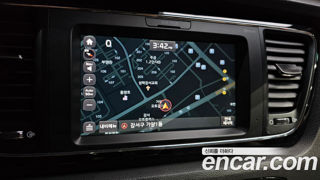 Kia Canival 2018 — photo 14