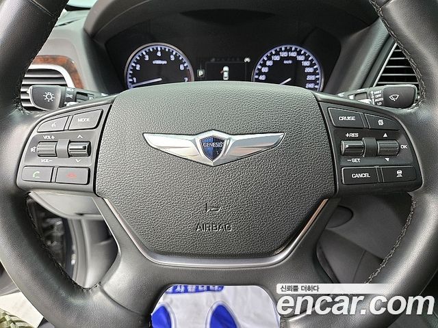 Hyundai Genesis 2016 — photo 12