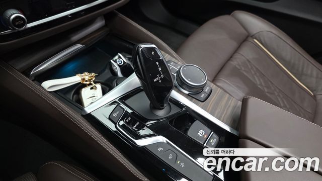 BMW Gran Turismo 2018 — photo 9