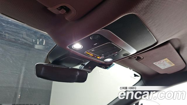 Bentley Continental 2020 — photo 17