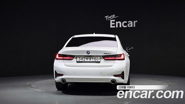 BMW 3-Series 2019 — photo 4