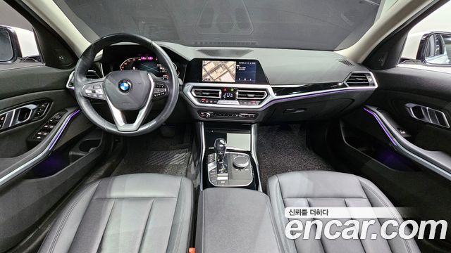 BMW 3-Series 2019 — photo 7