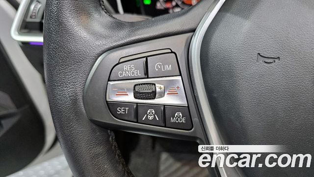 BMW 3-Series 2019 — photo 15