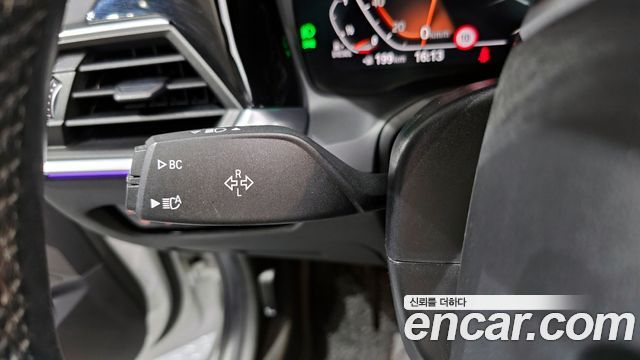 BMW 3-Series 2019 — photo 20