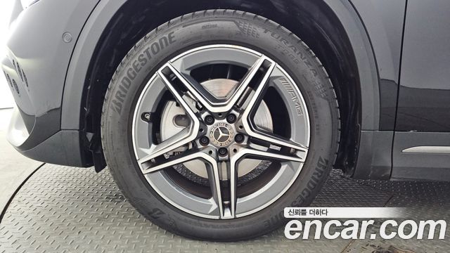 Mercedes-Benz GLA-Class 2021 — photo 5