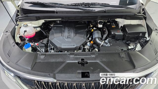 Kia Canival 2021 — photo 6